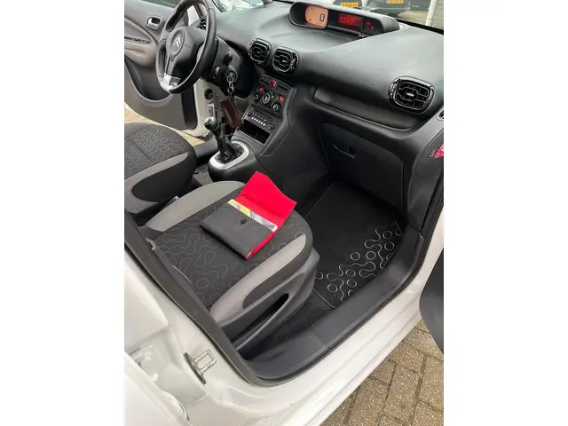 Citroën C3 Picasso 1.4 VTi Tendance 2013 Benzine 8