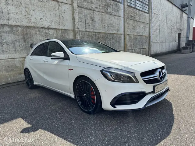 Mercedes-Benz A-Klasse AMG 45 4MATIC 2016 Benzine 18