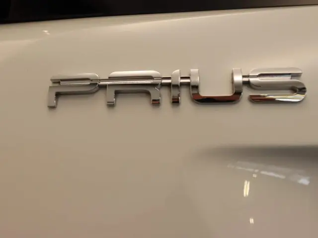 Toyota Prius 1.8 Active 2018 Hybride Benzine 16
