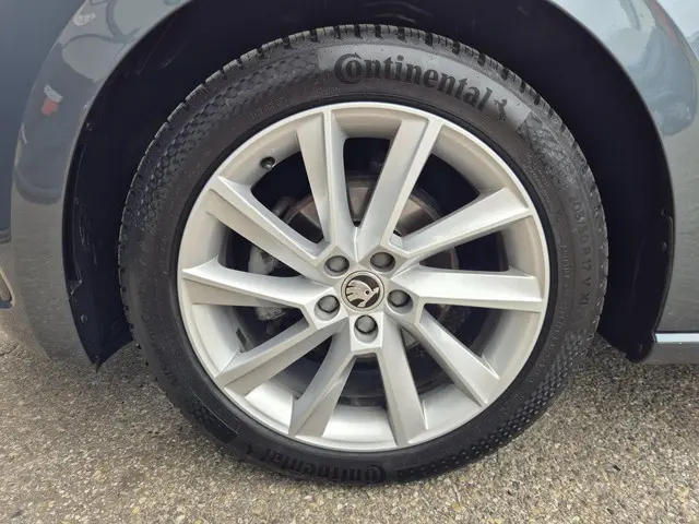 Škoda Scala 1.0 TSI Sport Business 2019 Benzine 30
