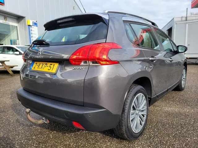 Peugeot 2008 1.2 VTi Active 2013 Benzine 13