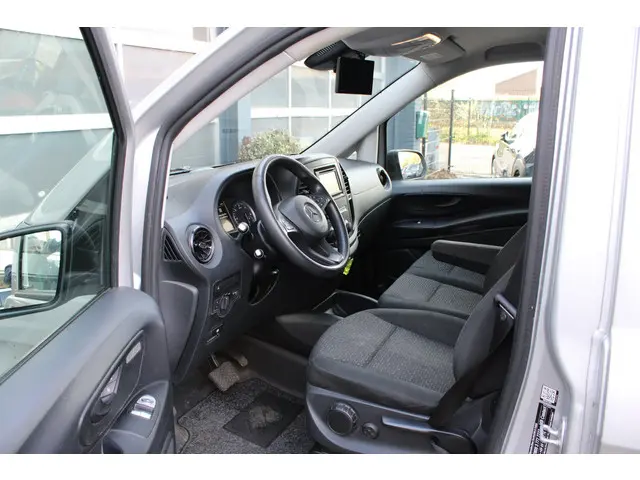 Mercedes-Benz Vito 116 CDI Lang 2021 Diesel 13