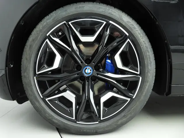 BMW iX xDrive50 2024 Elektrisch 37