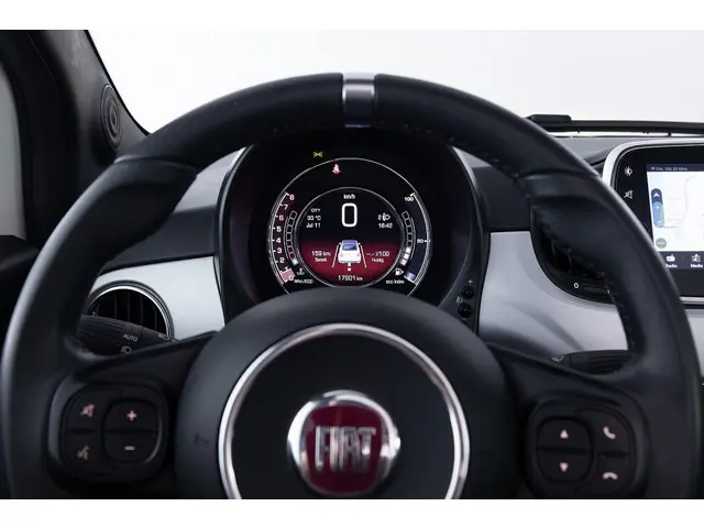 Fiat 500C 1.0 Hybrid Hey Google ✅ 1e Eigenaar 2021 Benzine 11