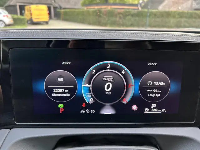 Volkswagen Tiguan 2.0 TDI R-Line Business+ 2024 Diesel 29