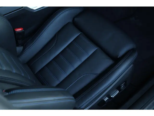 BMW i4 M50 High Executive 84 kWh 2023 Elektrisch 22