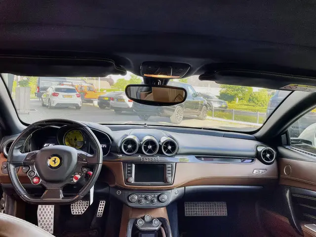 Ferrari FF 6.3 V12 2015 Benzine 7