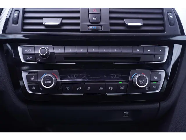 BMW 4 Serie Coupe 420d X-Drive M Sport 2019 Diesel 53