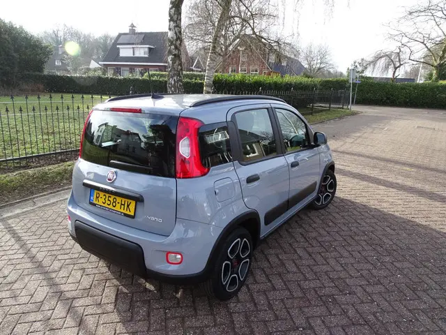 Fiat Panda 1.0 Hybrid City Life 2022 Hybride Benzine 6