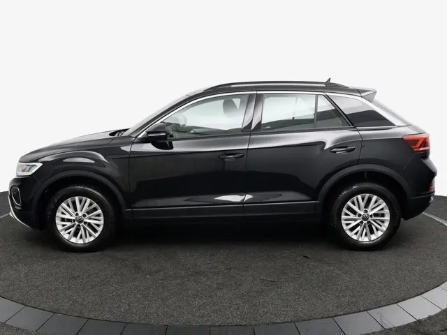 Volkswagen T-Roc 1.0 TSI Life zwart 2023 Benzine 8