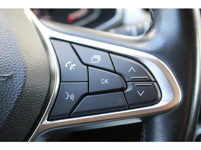 Renault Captur 1.0 TCe 100 Edition One 2020 Benzine 25