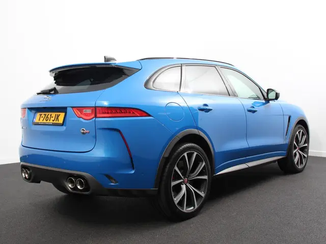 Jaguar F-PACE 5.0 V8 AWD SVR 551 pk 2019 Benzine 6
