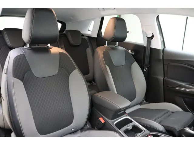 Opel Grandland X 1.2 Turbo Innovation 2019 Benzine 10