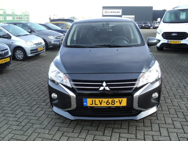 Mitsubishi Space Star 1.2 Edition AUTOMAAT 2024 Benzine 11