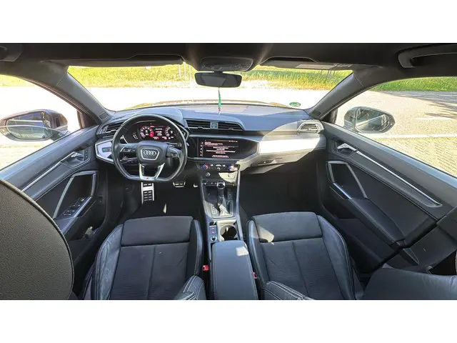 Audi Q3 40 TFSI quattro S edition 2020 Benzine 9