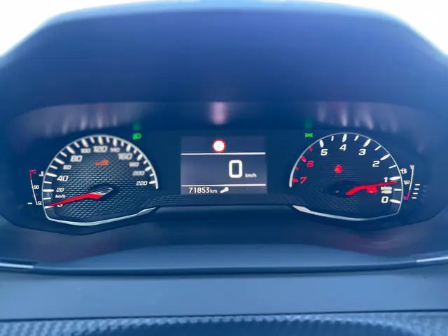 Peugeot 208 1.2 PureTech Active Pack 2022 Benzine 5