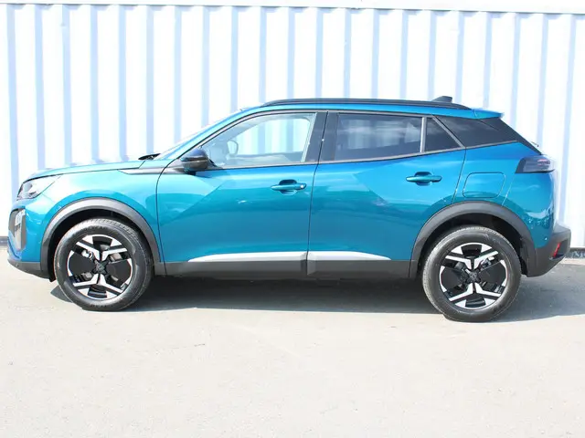 Peugeot 2008 1.2 Hybrid 145 Allure 2025 Hybride Benzine 4