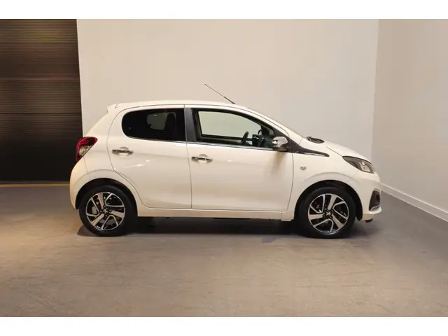 Peugeot 108 1.0 e-VTi Allure 2019 Benzine 6