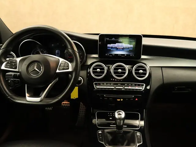 Mercedes-Benz C-Klasse Estate 160 2017 Benzine 14