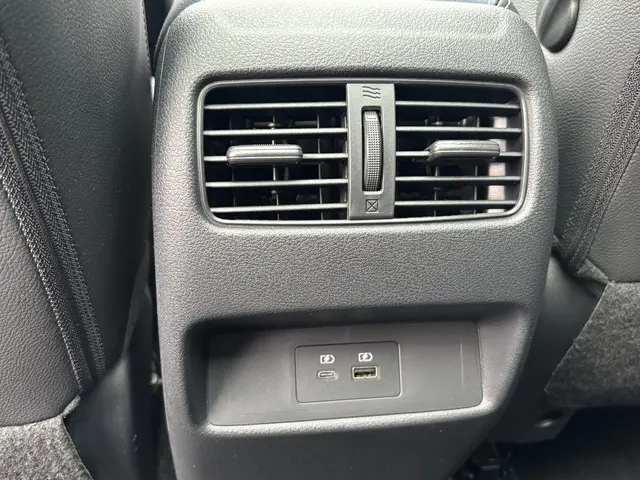 Nissan QASHQAI MHEV 140 MT Tekna 2024 Benzine 33