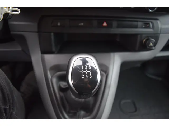 Opel Vivaro 1.5 CDTI L2H1 Innovation 2021 Diesel 10