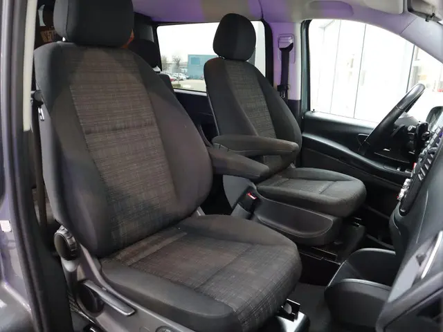 Mercedes-Benz Vito 119 CDI XL DC LED AUT. 2018 Diesel 19