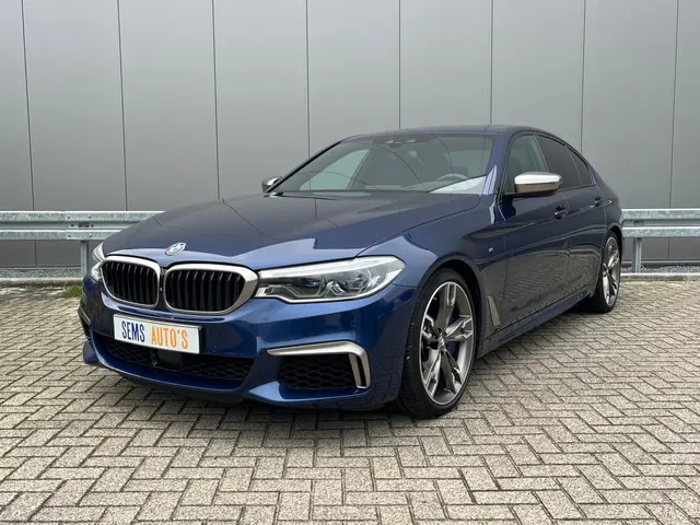 BMW 5 Serie M550i xDrive High Executive 2019 Benzine
