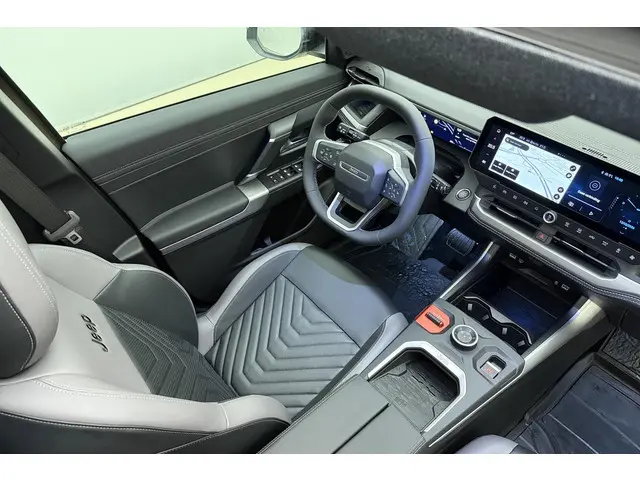 Jeep Compass First Edition 74 kWh 2026 Elektrisch 21