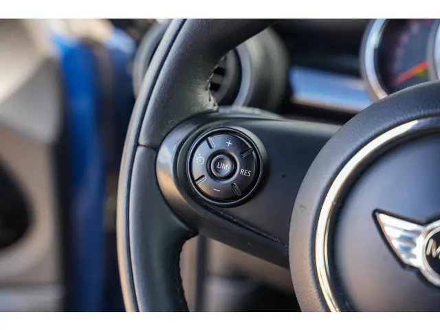 MINI Cooper Mini 1.5 D Chili 2014 Diesel 19