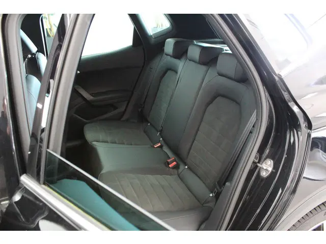 SEAT Arona 1.0 TSI FR Business Intense 2021 Benzine 11