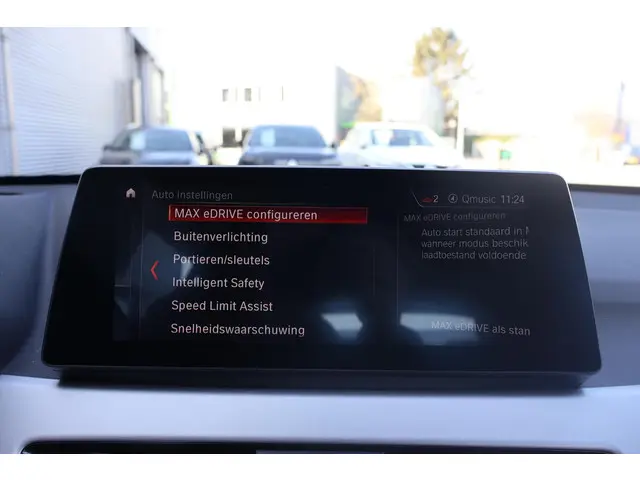 BMW X1 xDrive25e Executive 2021 Hybride Benzine 6