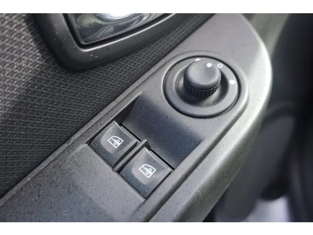 Renault Clio 1.5 dCi ECO Expression 2013 Diesel 5