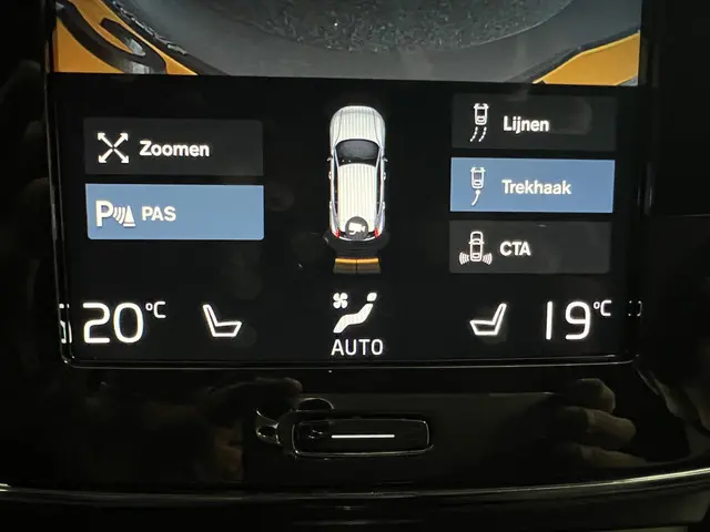 Volvo XC40 1.5 T3 Momentum Pro 2020 Benzine 30