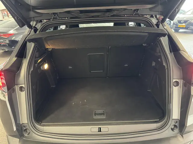 Peugeot 3008 1.6 HYbrid4 300 GT 2021 Hybride Benzine 14