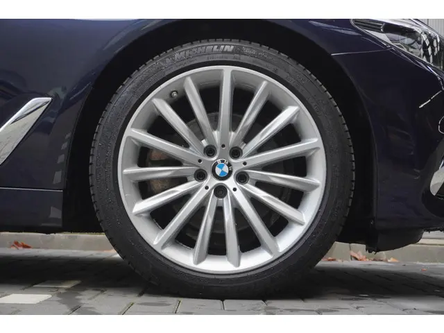BMW 5 Serie Touring 520i 2018 Benzine 6