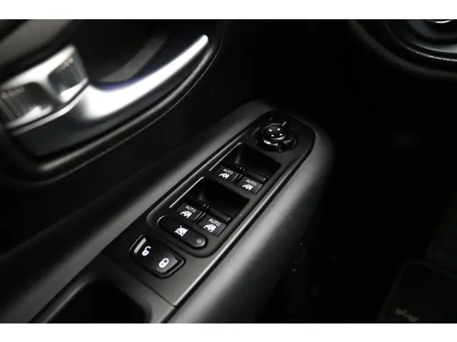Jeep Renegade 1.5T e-Hybrid Upland 2022 Benzine 23