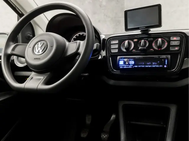 Volkswagen up! 1.0 move up! BlueMotion 2015 Benzine 7