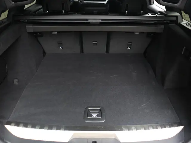 BMW 3 Serie Touring 330e 2025 Hybride Benzine 12