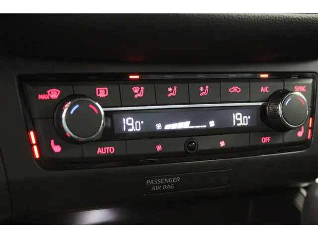 SEAT Arona 1.0 TSI FR Business Intense 2021 Benzine 27