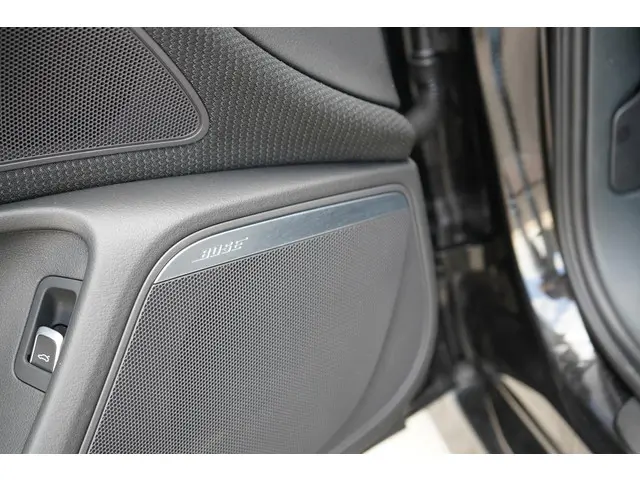 Audi A6 Avant 1.8 TFSI s-line Edition 2016 Benzine 24