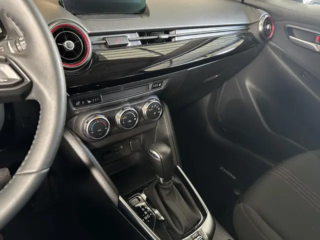 Mazda 2 1.5 Skyactiv-G 2024 Benzine 21