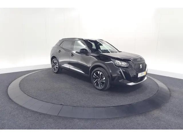 Peugeot 2008 PureTech 130 Allure Pack 2023 Benzine 69