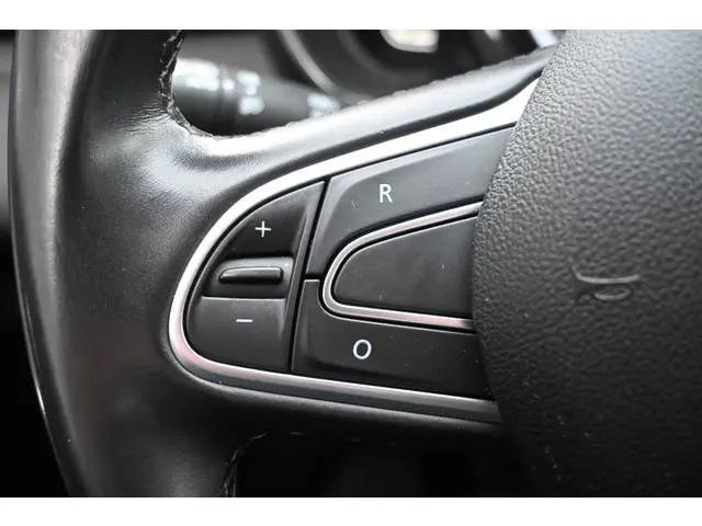 Renault Kadjar TCe 140 Intens 2021 Benzine 22