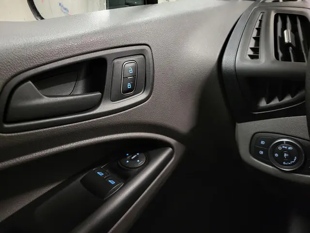 Ford Transit Connect 1.5EcoBlue 100pk Euro 6! 2018 Diesel 12
