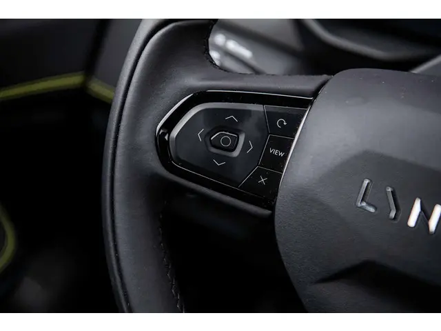 Lynk & Co 01 1.5 Plug-in Hybrid Core 2025 Hybride Benzine 23