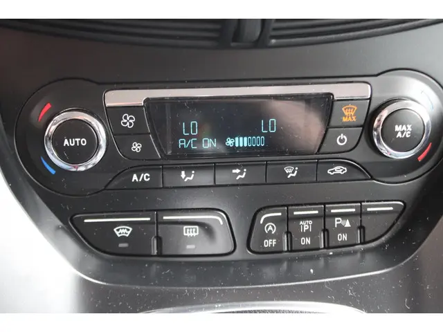 Ford C-MAX 1.0 Edition 2014 Benzine 21