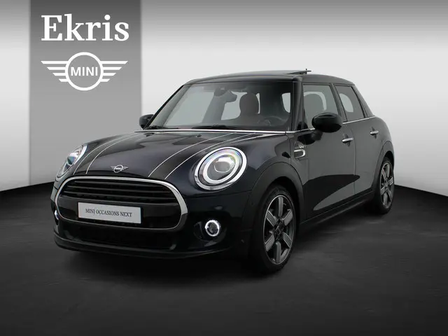 MINI 5-Deurs Cooper 60 Years Edition 2019 Benzine