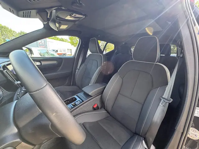 Volvo XC40 2.0 B4 Plus Dark 2024 Hybride Benzine 5
