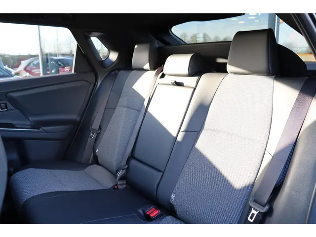 Toyota bZ4X Dynamic 73,1 kWh, 360 camera, 2026 Elektrisch 32