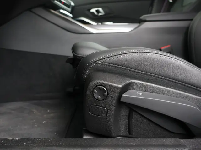 BMW 3 Serie 330e 2026 Hybride Benzine 20